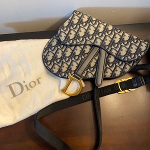 Authentic - Dior saddle belt bag!